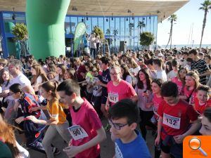 Los alumnos de secundaria disfrutan de una jornada deportiva en la Patacona - (foto 8)