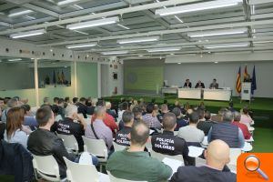 Éxito de participación y aportaciones en las I Jornadas de Mediación Policial de Torrevieja - (foto 3)