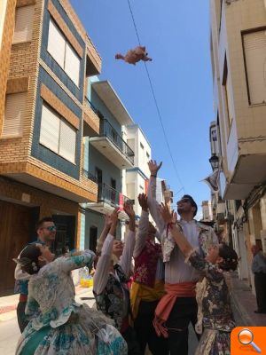 Las calles se llenan de fiesta en El Poble Nou de Benitatxell 