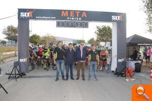 Más de 500 ciclistas participan en la Rompecadenas