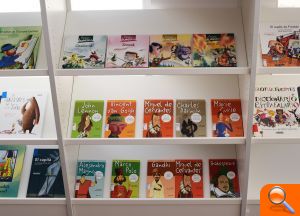 La nova Biblioteca municipal ha obert esta vesprada les seues portes - (foto 4)