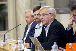 El Ayuntamiento presenta en la Generalitat el Proyecto de Ley de Capitalidad - (foto 2)