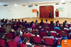 Escolares de cinco centros representarán sus obras en la Mostra de Teatre a l’Ensenyament