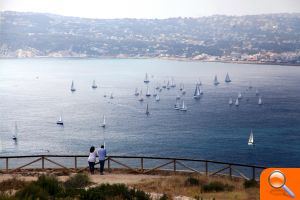 El I Encuentro Bahía de Javea supera el centenar de embarcaciones