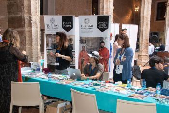 Alaquàs y la Asociación Empresarial Valenciana de Agencias de Viaje firman un convenio para promocionar el municipio