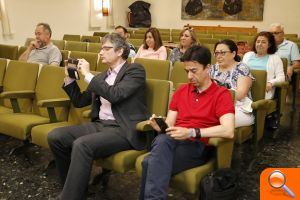 La targeta solidària de Puçol ja està a la disposició de veïns i comerços locals - (foto 2)