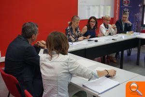 El Consell habilita un teléfono y correo electrónico para canalizar la solidaridad de la ciudadanía para atender a los inmigrantes del Aquarius - (foto 2)