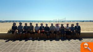 ‘Espai Gran’ finalitza la seua segona edició amb una excursió a la platja de la Malvarrosa - (foto 2)