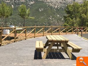 Obras Públicas construye un mirador en El Castell de Guadalest