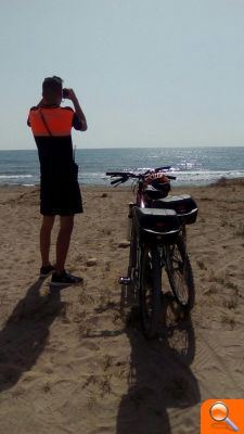 Una treintena de voluntarios de Protección Civil refuerzan el dispositivo de las playas de Alicante - (foto 4) Una treintena de voluntarios de Protección Civil refuerzan el dispositivo de las playas de Alicante - (foto 4)