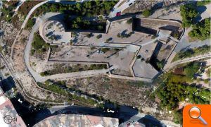 El Ayuntamiento va a iniciar la rehabilitación arquitectónica del Castillo de San Fernando - (foto 2) El Ayuntamiento va a iniciar la rehabilitación arquitectónica del Castillo de San Fernando - (foto 2)