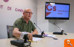 Ciro Palmer: “Los concejales del PP quieren sanear sus bolsillos a costa de los ciudadanos”