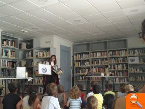 La Biblioteca no para en verano y fomenta la lectura con cuentacuentos - (foto 4)