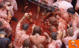 La Tomatina 2018 arranca motores con la venta de entradas para los vecinos de la localidad