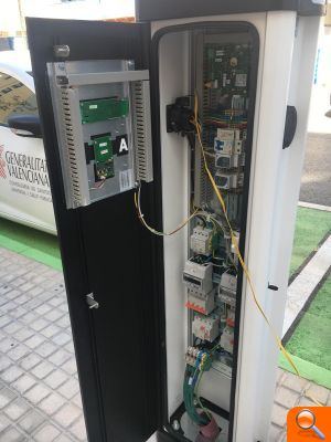 La Vila Joiosa instala dos puntos de recarga de coches eléctricos - (foto 2)