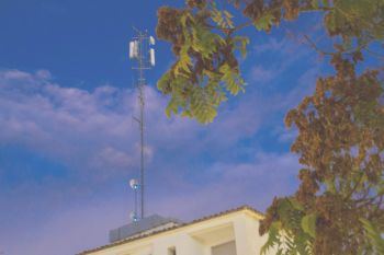 El Ayuntamiento gana en primera instancia el juicio por la instalación de una antena de telefonía en la Avenida Jaume I