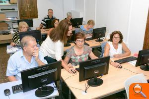 Paiporta ofrece una nueva edición de los Talleres para el Envejecimiento Activo con el doble de oferta - (foto 2)