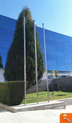 PP: “La alcaldesa avala con el silencio su rechazo a volver a colocar la bandera de España” - (foto 2) PP: “La alcaldesa avala con el silencio su rechazo a volver a colocar la bandera de España” - (foto 2)