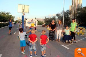 Un millar de jóvenes 'okupan la calle' durante una semana realizando actividades deportivas