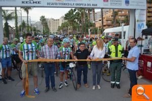 La Titánica reúne a más de 400 ciclistas en Oropesa del Mar