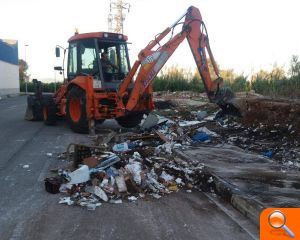 Alzira retira més de 37.000 quilos d’escombralls i enderrocs d’abocaments il·legals