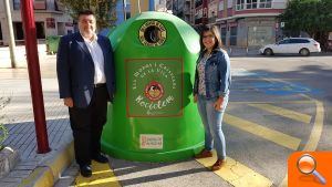 L’Associació de Moros i Cristians de la Vila d’Alzira també col·labora en el reciclatge