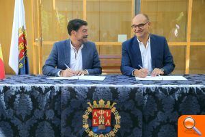 El Ayuntamiento y la UA firman un convenio para avanzar en el desarrollo urbanístico global del campus