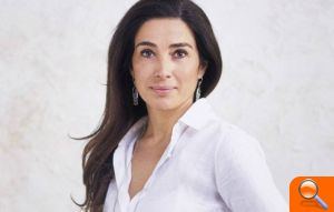 La finalista del Premio Planeta Cristina López Barrio impartirá un taller de novela en l'Alfàs