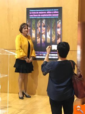 Mari Ángeles Goitia aboga por un conjunto de medidas para luchar contra la trata de mujeres - (foto 2)