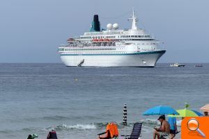 El crucero Artania realiza escala este sábado en Benidorm