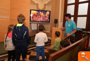 Filles i fills del personal municipal utilitzen el servei de ‘ludoteca’ del Saló de Plens - (foto 3) Filles i fills del personal municipal utilitzen el servei de ‘ludoteca’ del Saló de Plens - (foto 3)