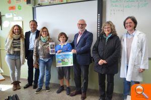 Dos xiquets d'Alboraia reben un premi per representar el camí de l'aigua fins que arriba a l'aixeta - (foto 4)