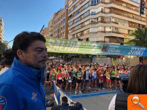 El alcalde da la salida de la I Gran Carrera del Mediterráneo 