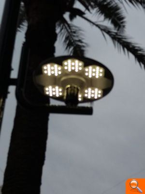 El Ayuntamiento sustituye las farolas de la avenida Benito Pérez Galdós y Poeta Carmelo Calvo - (foto 2)