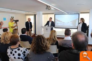 Benidorm recibe el galardón que la acredita como ‘Destino Turístico Accesible 2018’