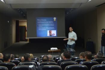 Aldaia s’adhereix a la xarxa de municipis cardioprotegits amb la incorporació de desfibriladors