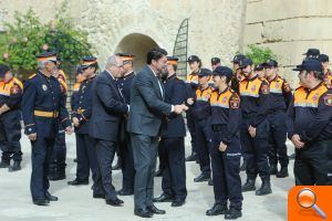 El Ayuntamiento de Alicante realiza un homenaje a su Agrupación de Voluntarios de Protección Civil 