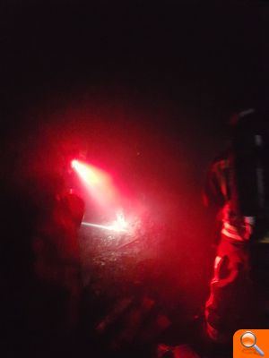Pavoroso incendio en la undécima planta de un hotel de Alicante - (foto 2) Pavoroso incendio en la undécima planta de un hotel de Alicante - (foto 2)
