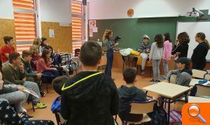 Estudiantes del Veles e Vents aprenden a crear booktrailers gracias a la MICE