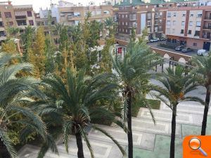 Martínez reivindica mayor seguridad y controles en la plaza Botànic 