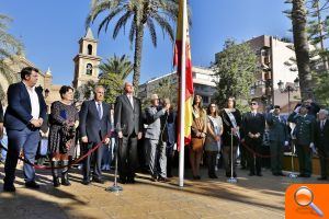 El alcalde llama al consenso entre las fuerzas políticas para ampliar y mejorar la Constitución - (foto 2) El alcalde llama al consenso entre las fuerzas políticas para ampliar y mejorar la Constitución - (foto 2)