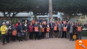 La tradicional Muestra Navideña Solidaria vuelve a la Plaza Nueva del 13 al 16 de diciembre