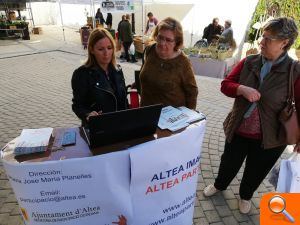 Participació Ciutadana treu al carrer la campanya "Altea imagina, Altea participa"